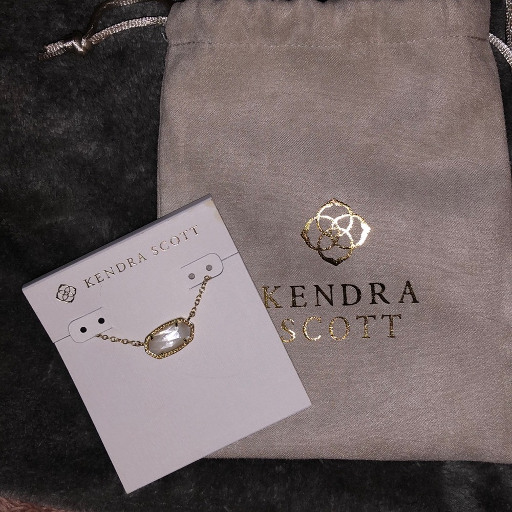 Kendra Scott classic Elisa gold in pearl